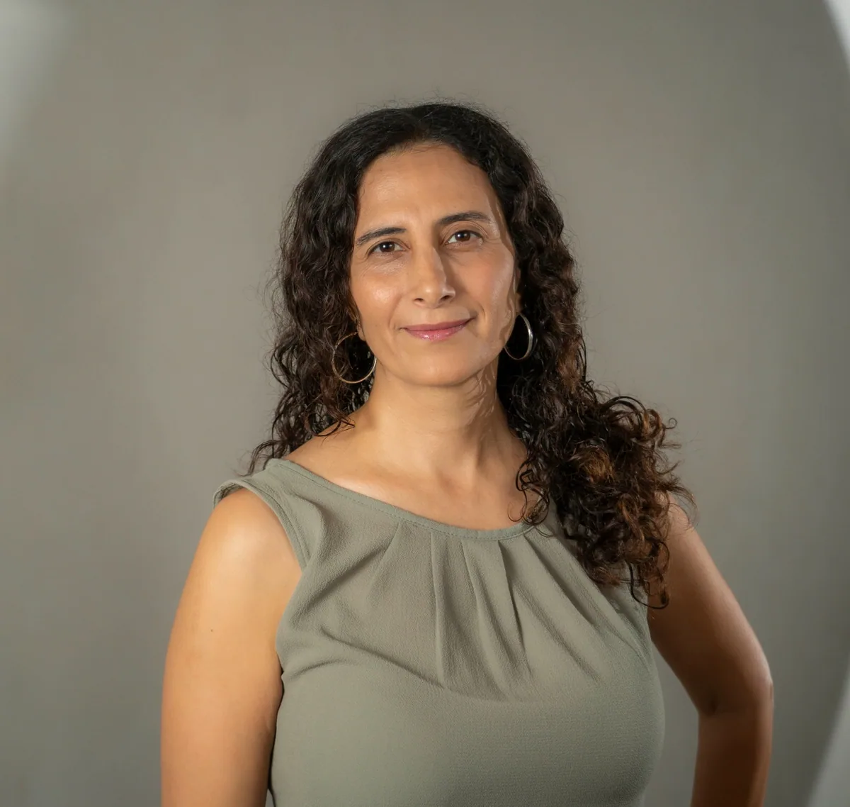 שירלי חכם